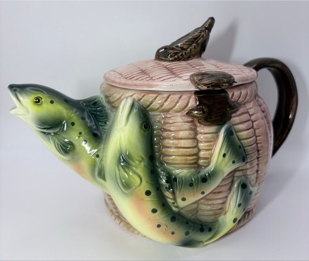 Vintage Trout Spout Teapot Fishing Basket Design Made in Taiwan